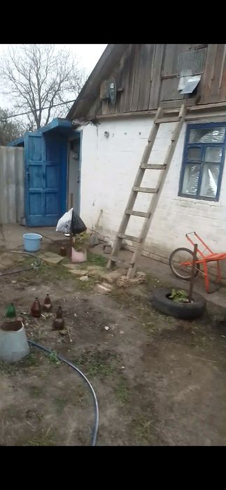 Продам будинок .