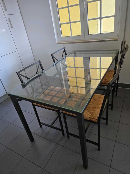 Conjunto Mesa + 4 cadeiras - IKEA GRANAS