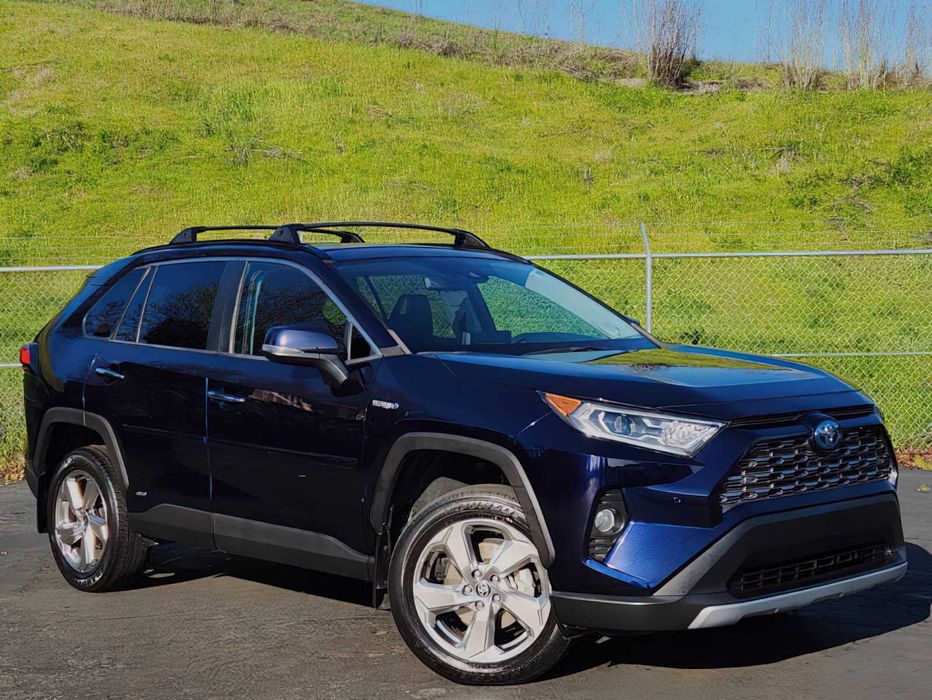 Toyota RAV4 Limited      2021