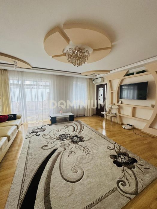 Готова квартира з ремонтом у центрі Виноградова