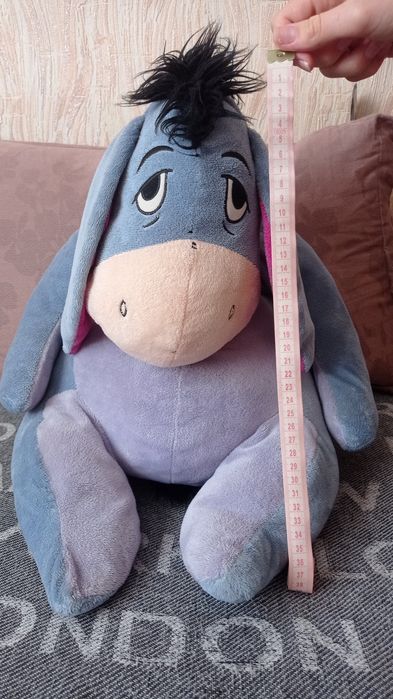 Велика м'яка іграшка