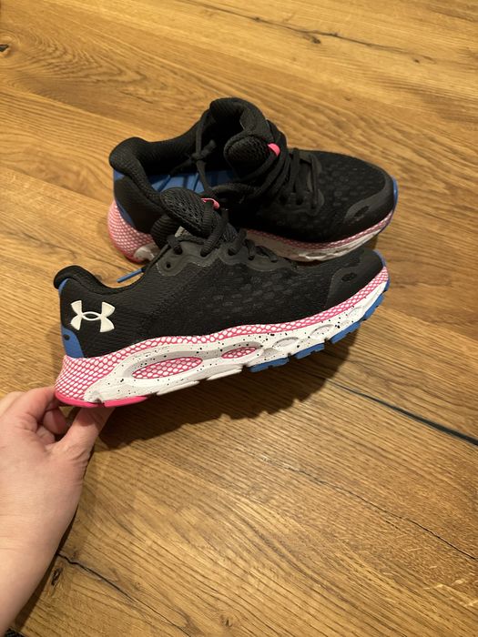 Under Armour buty UA W HOVR Infinite 3