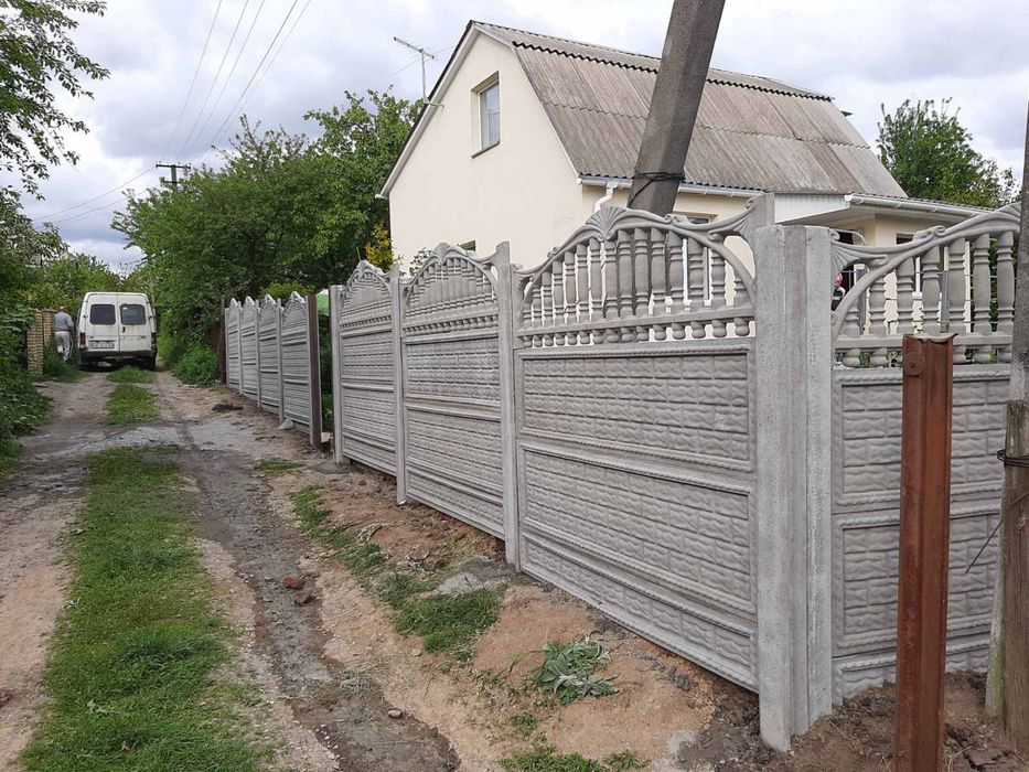 Бетонний паркан, виготовлення, доставка та встановлення