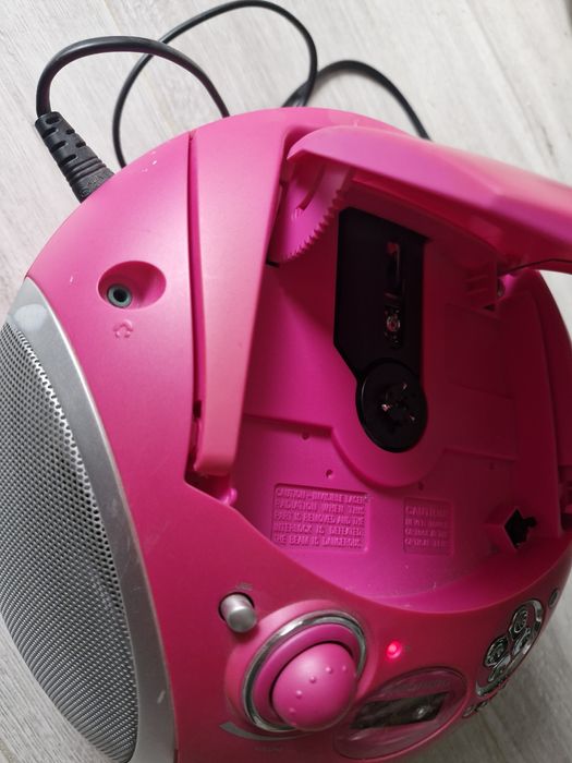 Radioodtwarzacz  radio  Grundig  RCD 1445 różowy CD USB