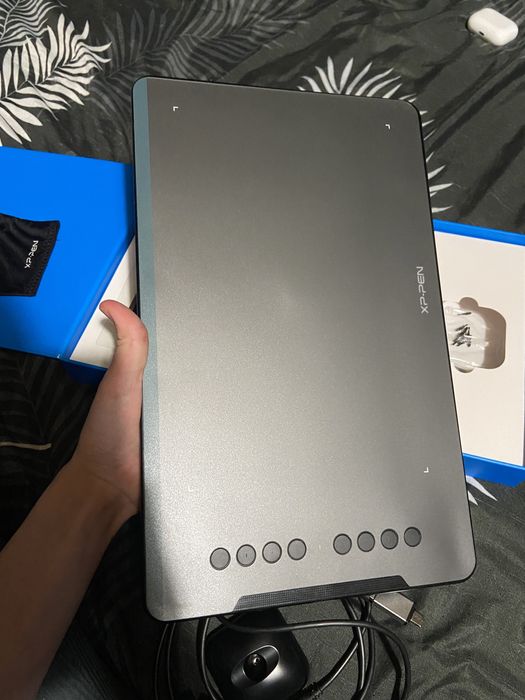 tablet graficzny, duży