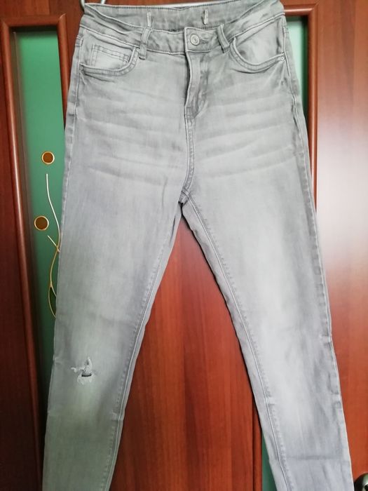 Продам джинсы разные размеры