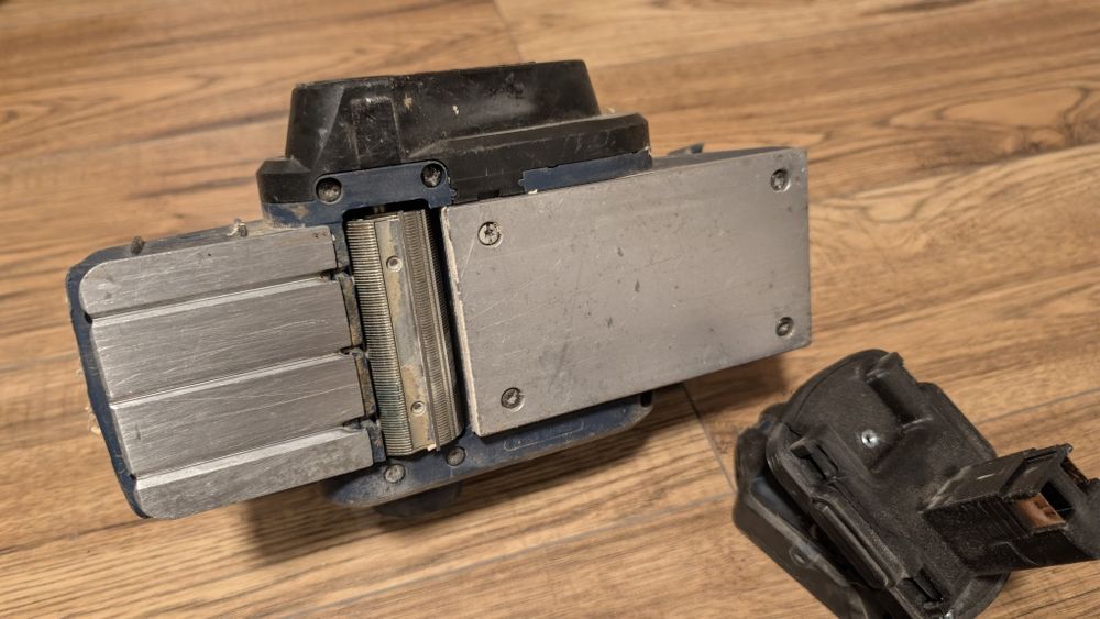 Strug akumulatorowy Bosch GHO 14,4V
