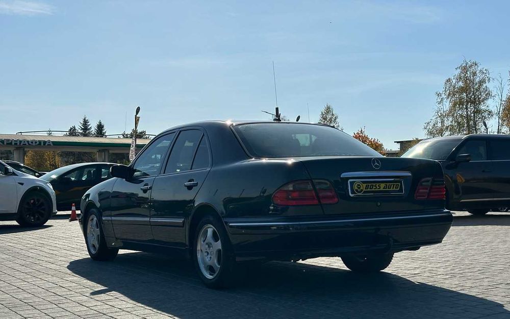 Mercedes-Benz E 320 CDI 2010