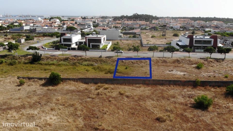 Terreno para construção de moradia
