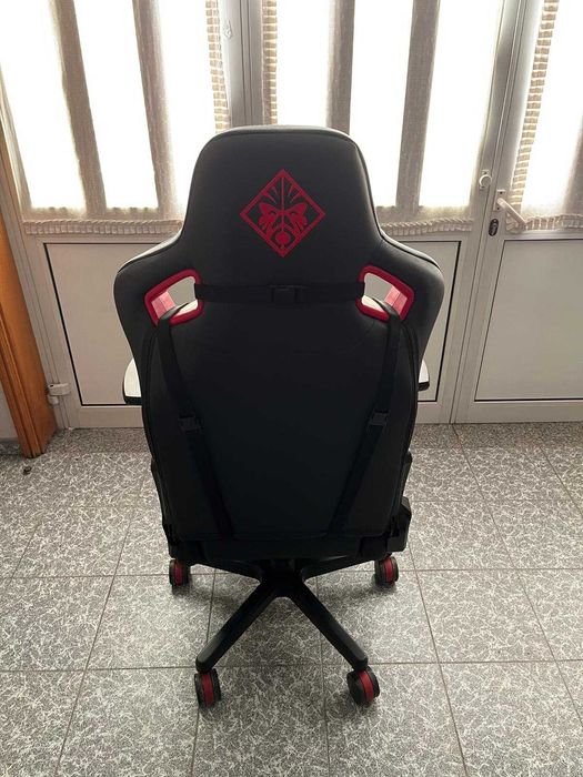 Cadeira Gaming HP Omen Citadel Black and Red