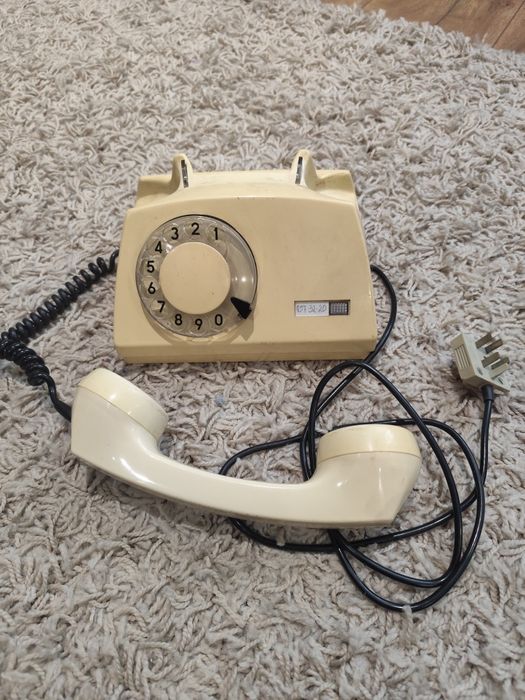Telefon stacjonarny PRL