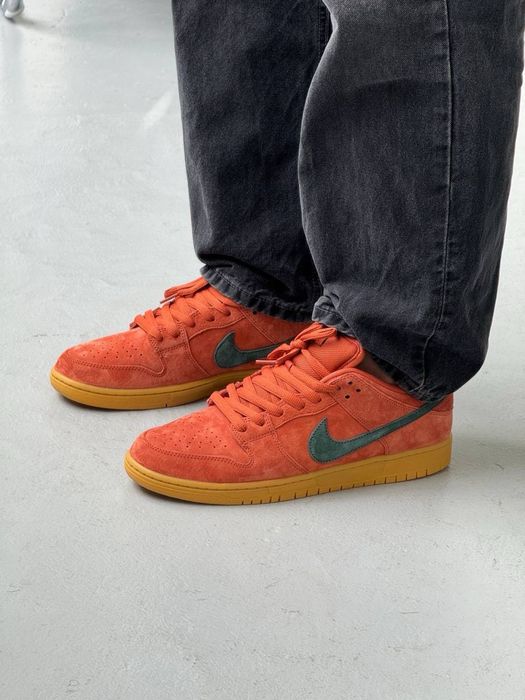 Оригинал Nike SB Dunk Low Brunt Sunrise (HF3704 800) оригінальні кросівки найк сб данк замшеві