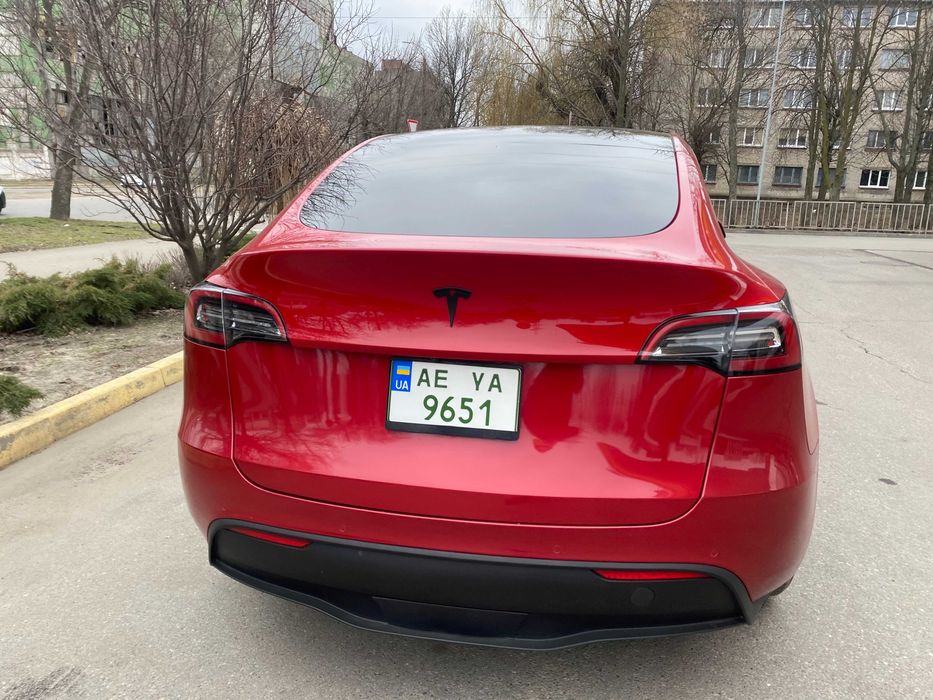 Tesla Y Performance 2021