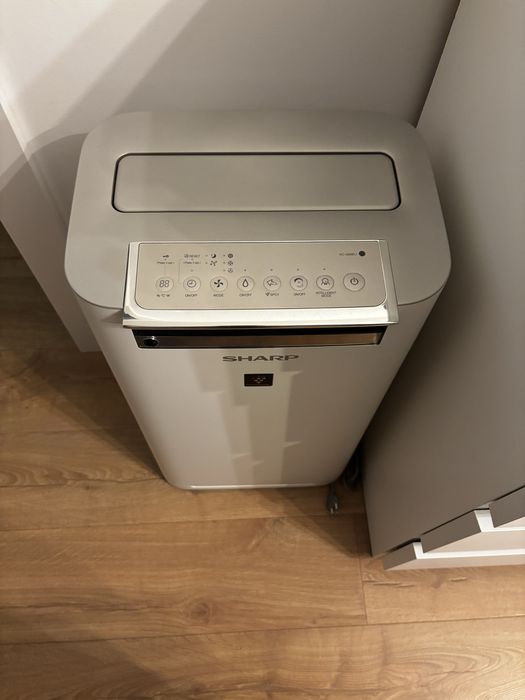 Oczyszczacz powietrza z nawilżaczem Sharp KC-G60EU