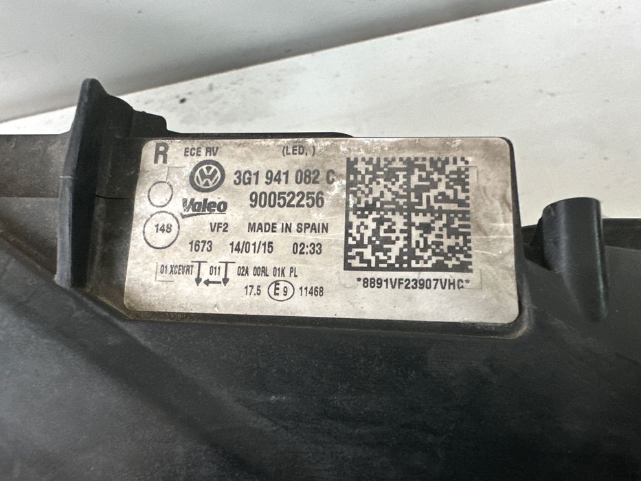 Volkswagen Passat B8 Full Led Dynamic Lampa Prawa