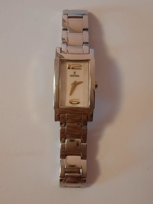 Женские наручные часы Festina