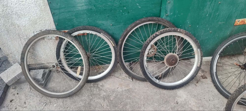 3xsztuki rowerow plus kola