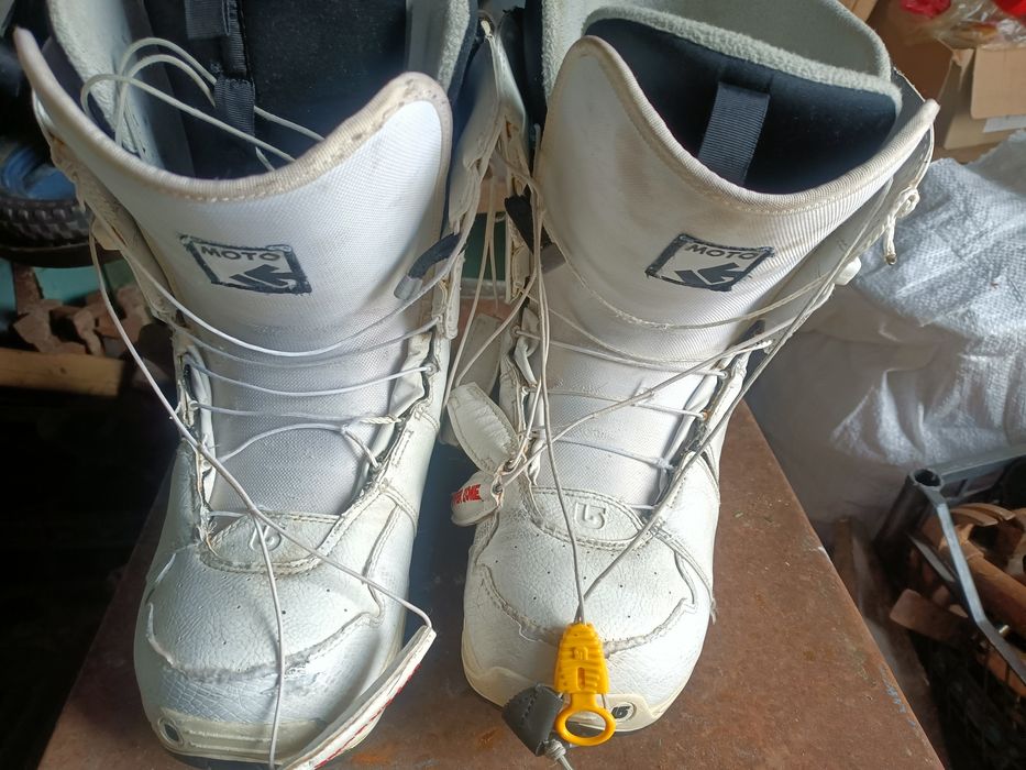 Ботинки для сноуборда Burton Moto ботинки рабочие сапоги 42 р 1981год