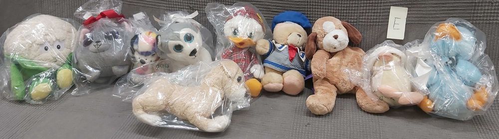 Peluches novos e como novos em ótimo estado