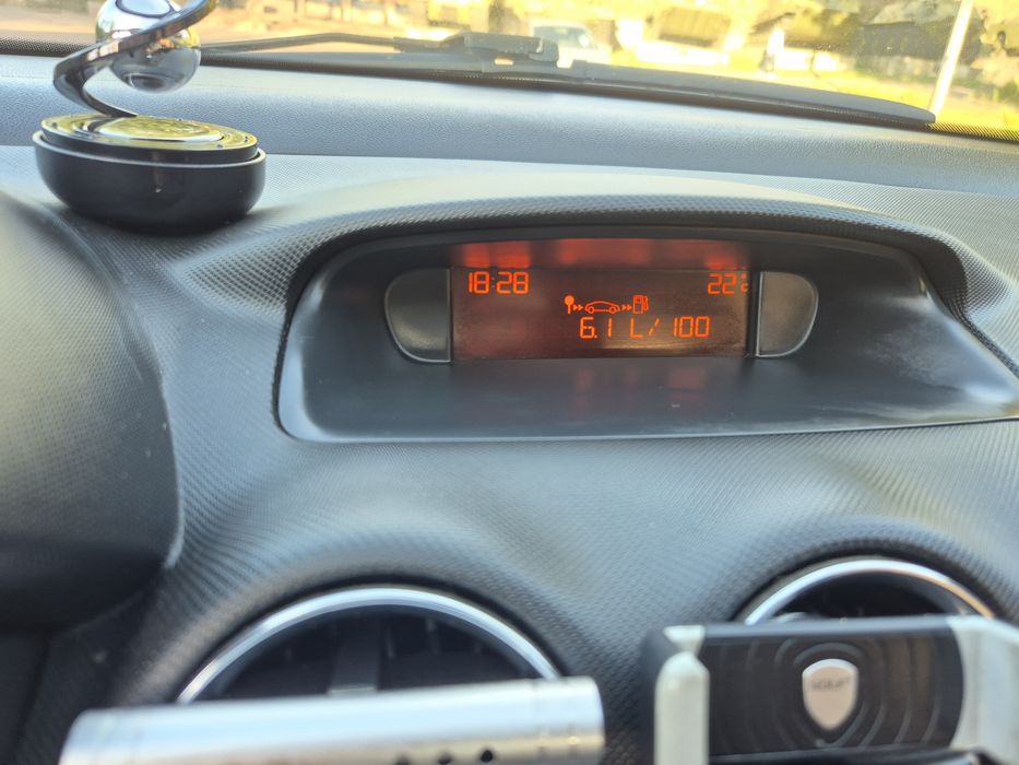 Автомобіль Peugeot 308 / 2010 року / дизель 1.6