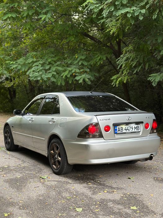 Lexus IS200 ОБМЕН
