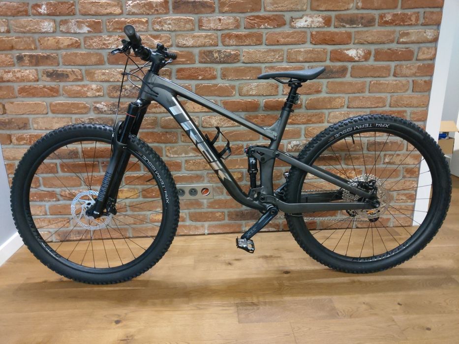Trek Top Fuel 7 L BK