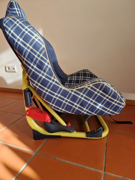 Cadeira auto Prénatal para crianças até 10 kg.