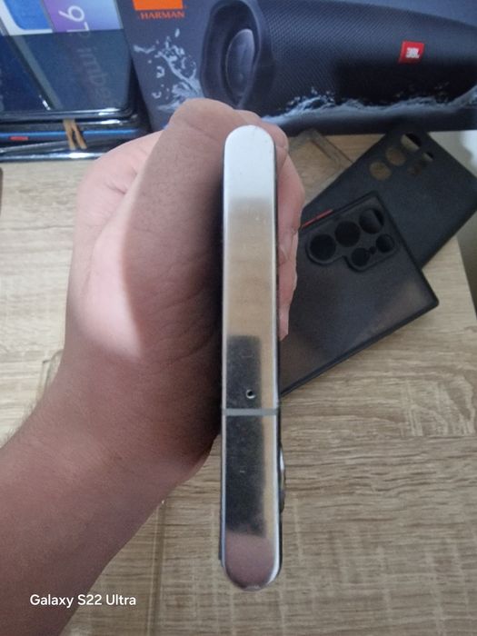 Samsung S22 ultra...