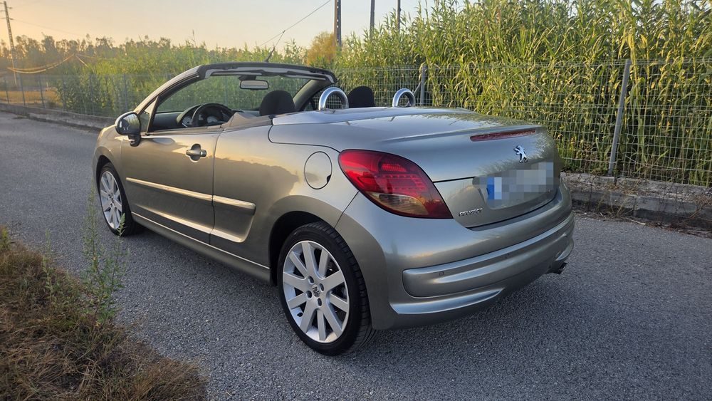 Peugeot 207 CC 1.6 HDI Cabrio