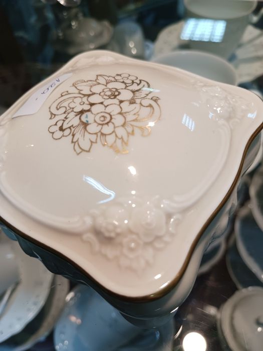 Szkatułka Thomas Ivory Rosenthal porcelana ecru