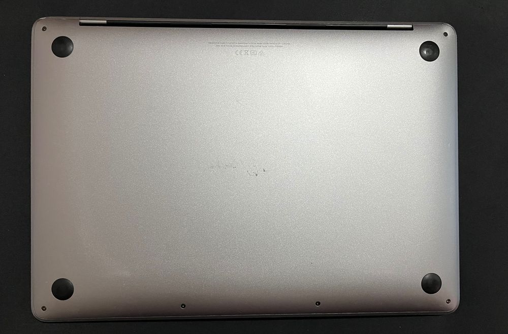Apple MacBook Pro 2020 13 M1 На Запчастини