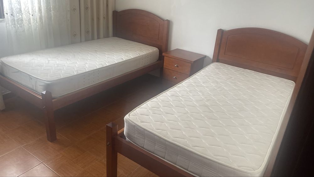 Duas Camas solteiro e comoda