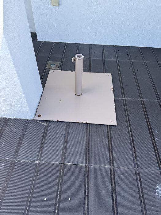 Base para guarda - sol  ferro