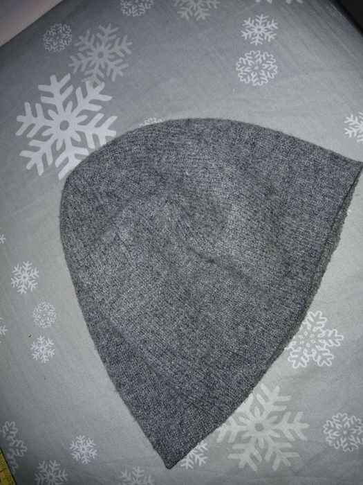 Czapka solar nie gryzie