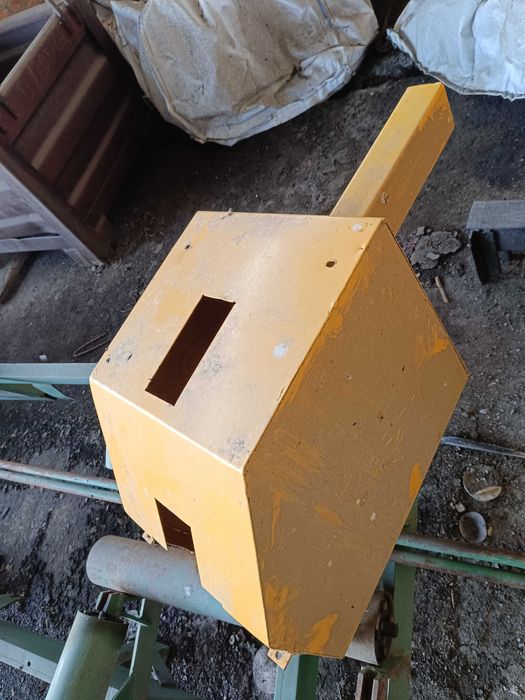 дровокол рейковий, колун