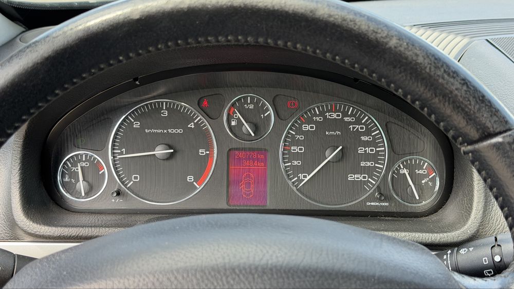 Peugeot 407 SW 2.0 HDi 136 KM | Bez FAP | 241 tys. km | Klima | Panorama | 11 lat u właściciela