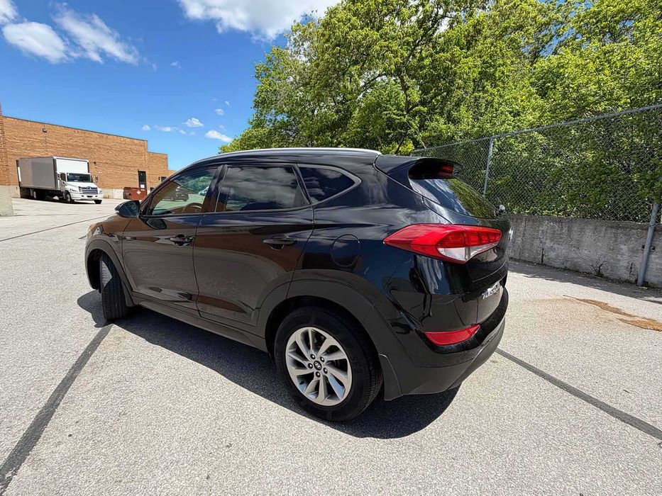 Hyundai Tucson      2016