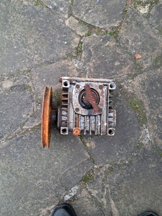 редуктор угловой бу