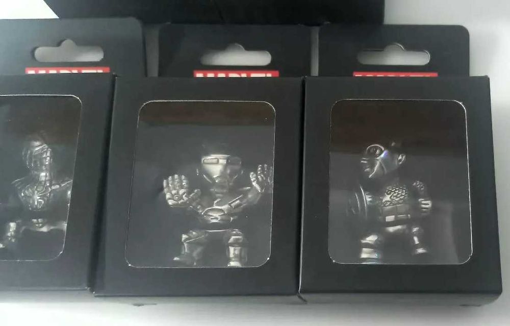 5 Royal Selangor Mini Figures from Marvel Novas/Seladas