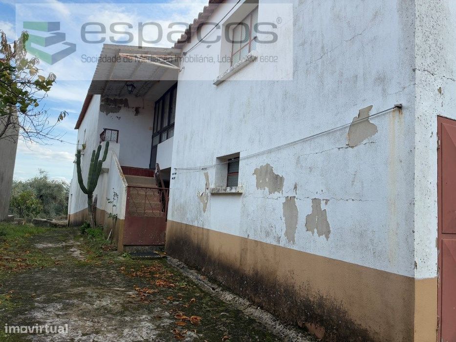 Quinta em Quintas da Torre com casa de Habitação — Vale De Prazeres E Mata Da Rainha, Castelo Branco