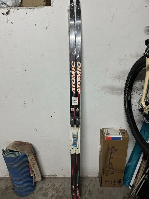 Nowe narty biegowe Atomic Motion G2 186 cm do klasycznego wiazania
