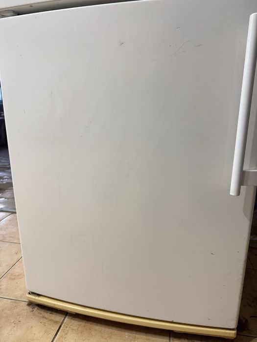 Продам холодильник дешево