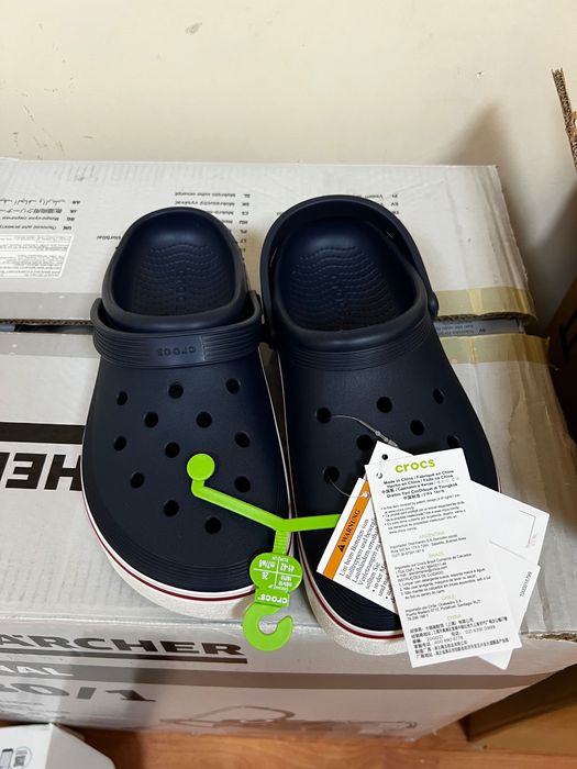 Crocs оригінальні темно-сині з білою підошвою