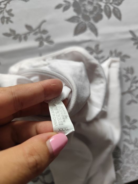 Top prążkowany modelujący sylwetkę na nieregulowane ramiączka rozm 40C