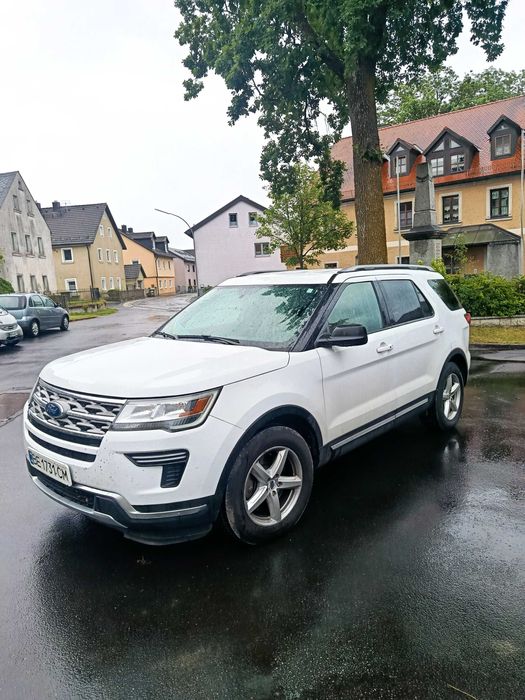 Продаж Ford Explorer