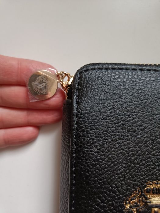 Skórzane etui na pędzle Bobbi Brown