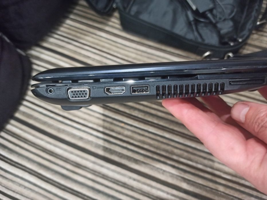 Нетбук Asus дефект