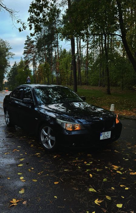 Продам BMW e60 2.5 бензин