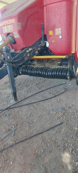 Enfardadeira SUPERTINO SR608