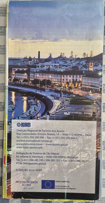 Guia «Açores - Guia Turístico 2012»